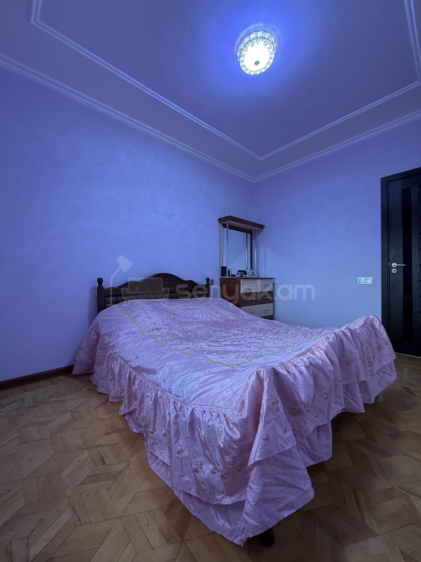 3 Սենյականոց Բնակարան, 80քմ, 8/9 հարկ, Նորմալ Վիճակում
