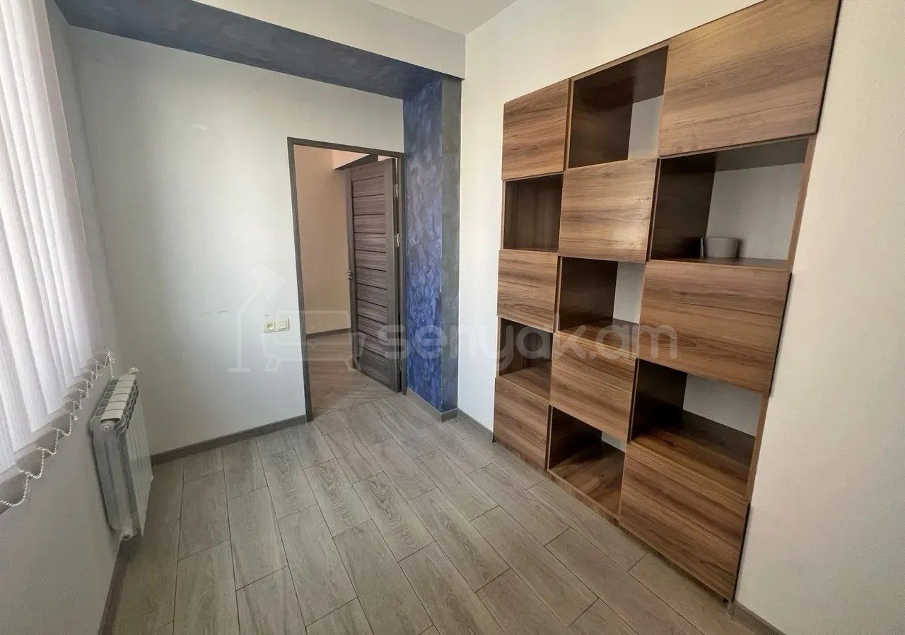 2 Սենյականոց Բնակարան Քարե Շենքում, 42քմ, 2/8 հարկ, Կապիտալ Վերանորոգված