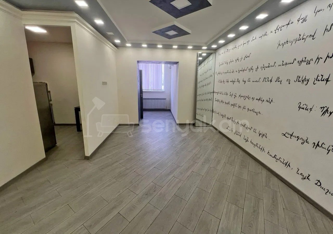 2 Սենյականոց Բնակարան Քարե Շենքում, 42քմ, 2/8 հարկ, Կապիտալ Վերանորոգված
