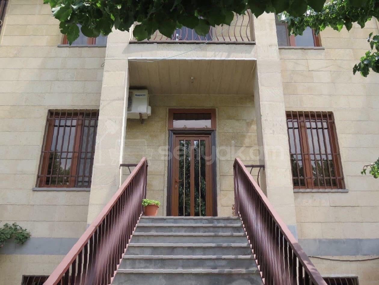 5 Սենյականոց Սեփական Տուն, 300քմ, Կապիտալ Վերանորոգված, Կահավորված