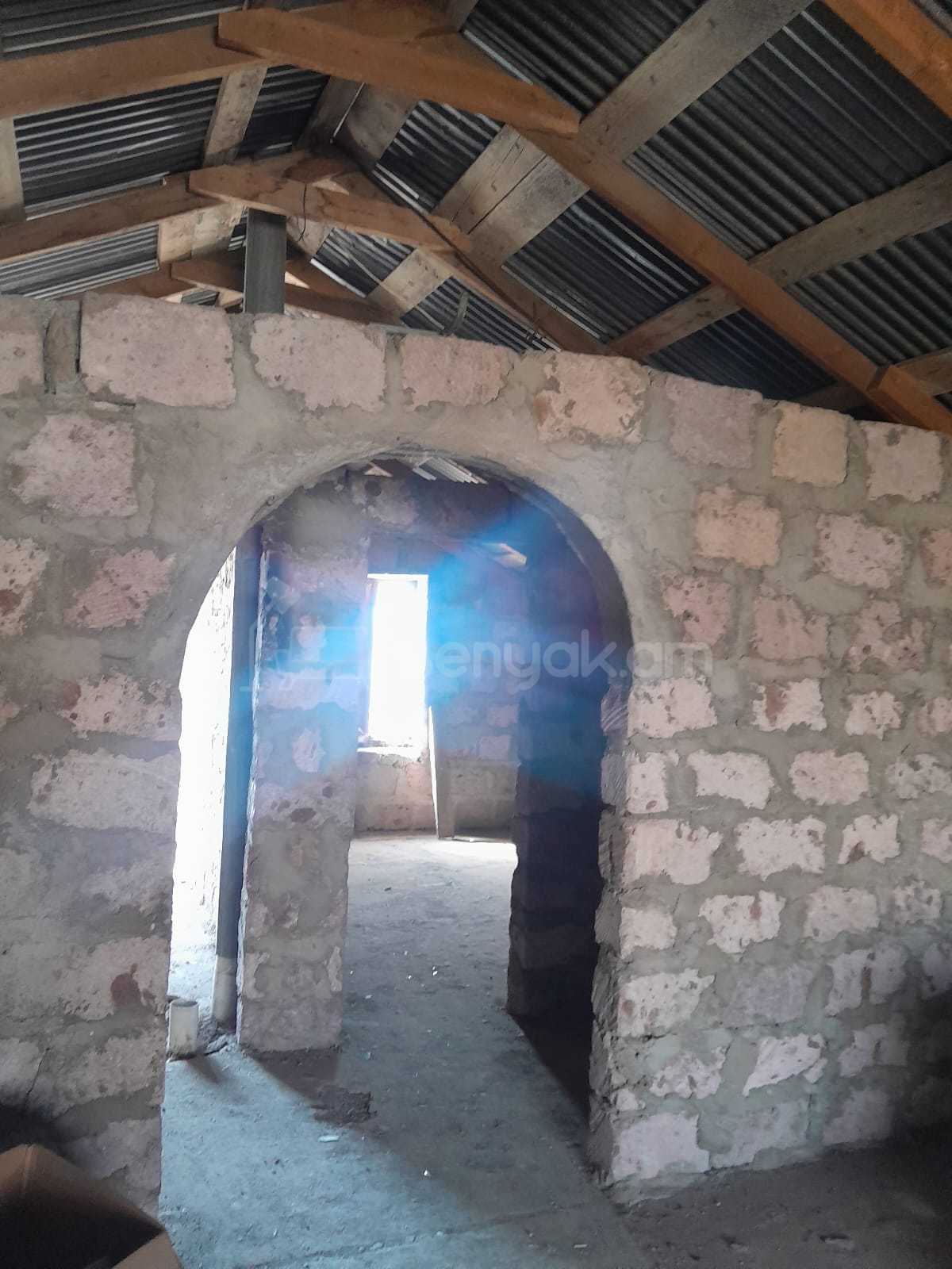 8 Սենյականոց Սեփական Տուն, 610քմ, Կապիտալ Վերանորոգված