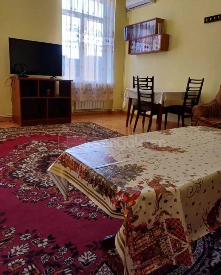 2 Սենյականոց Բնակարան Քարե Շենքում, 61քմ, 5/5 հարկ, Նորմալ Վիճակում