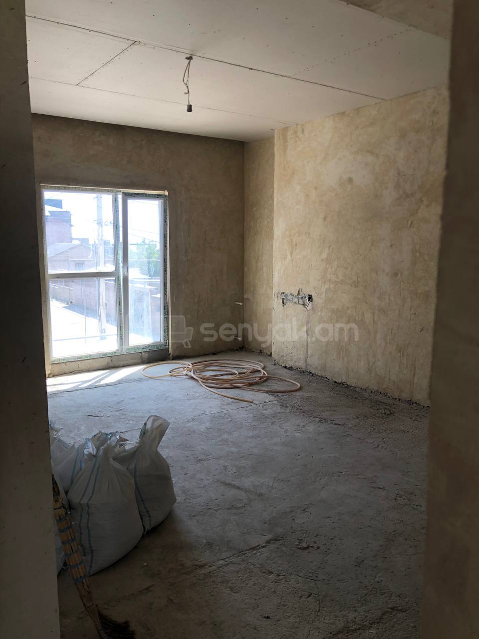 6 Սենյականոց Սեփական Տուն, 175քմ, Կոսմետիկ Վերանորոգված, Ավտոտնակով