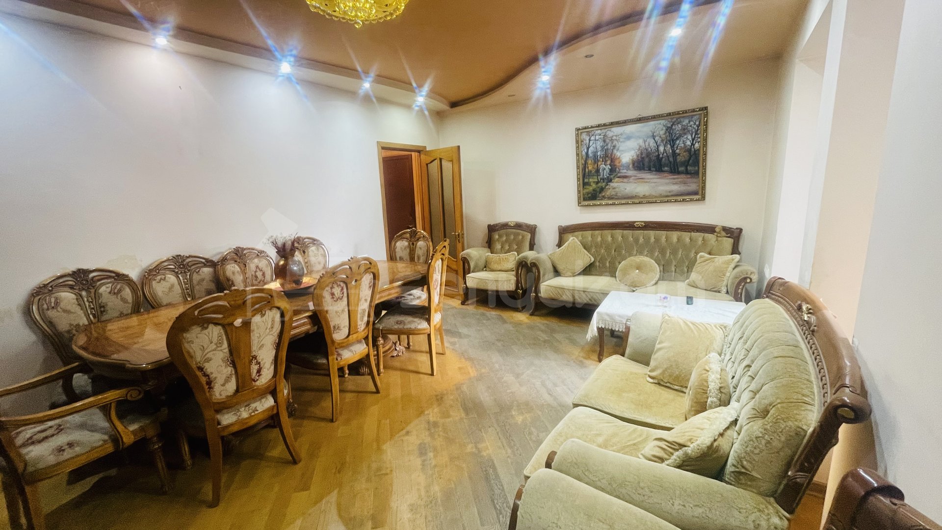3 Սենյականոց Բնակարան, 97քմ, 2/9 հարկ, Կապիտալ Վերանորոգված