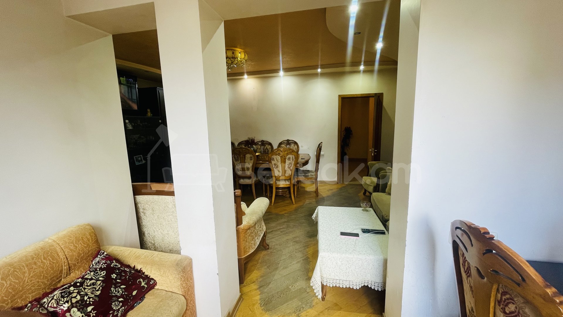3 Սենյականոց Բնակարան, 97քմ, 2/9 հարկ, Կապիտալ Վերանորոգված