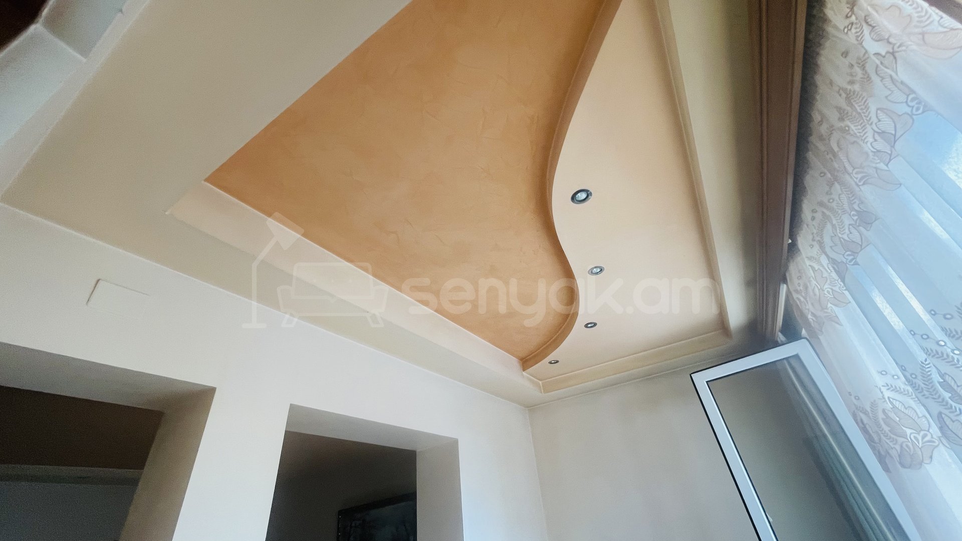 3 Սենյականոց Բնակարան, 97քմ, 2/9 հարկ, Կապիտալ Վերանորոգված