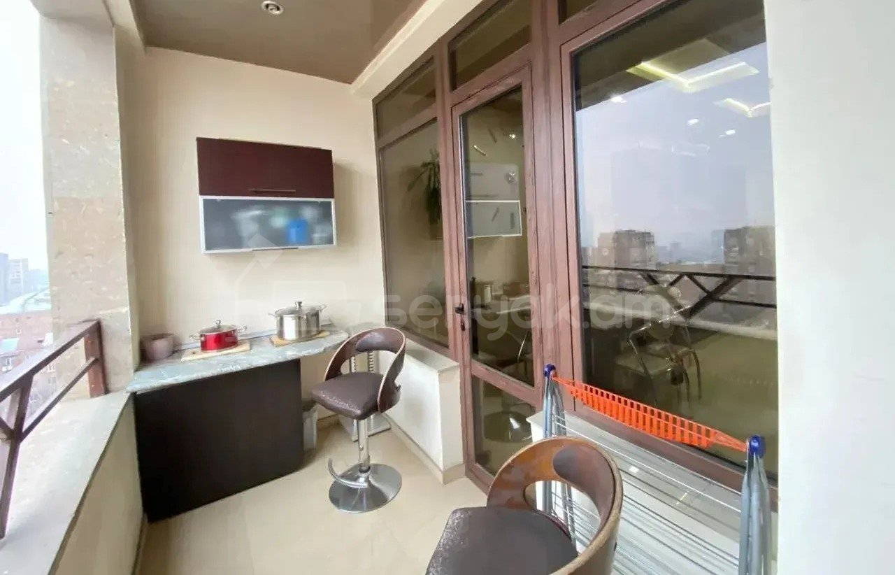 3 Սենյականոց Բնակարան Նորակառույցում, 120քմ, 9/12 հարկ, Կապիտալ Վերանորոգված