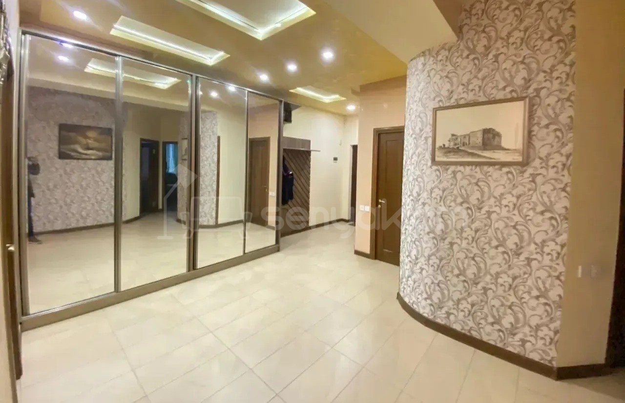 3 Սենյականոց Բնակարան Նորակառույցում, 120քմ, 9/12 հարկ, Կապիտալ Վերանորոգված