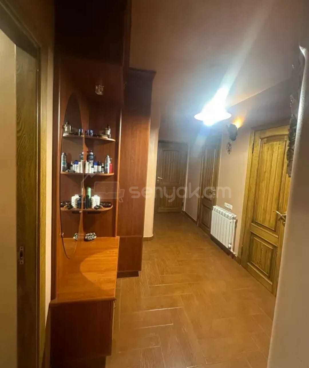 3 Սենյականոց Բնակարան, 72քմ, 6/13 հարկ, Նորմալ Վիճակում