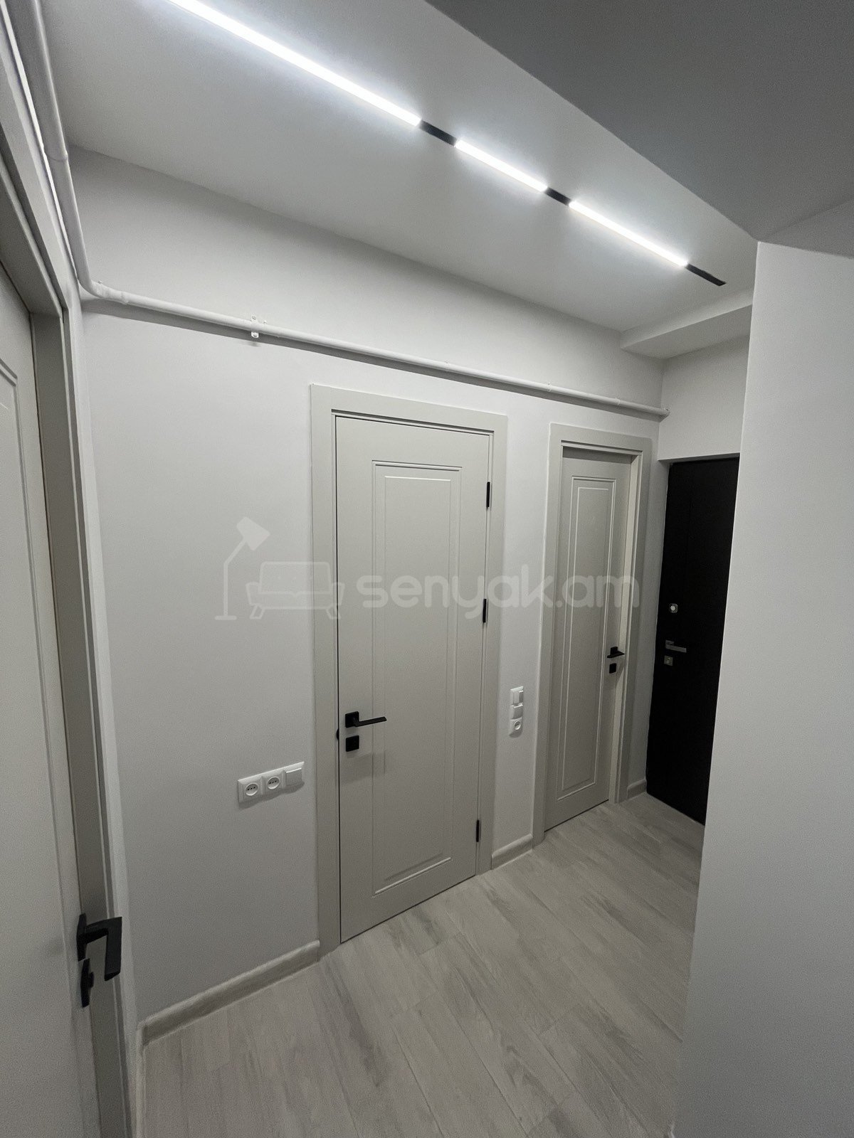 2 Սենյականոց Բնակարան, 42քմ, 2/9 հարկ, Զրոյական Վիճակում