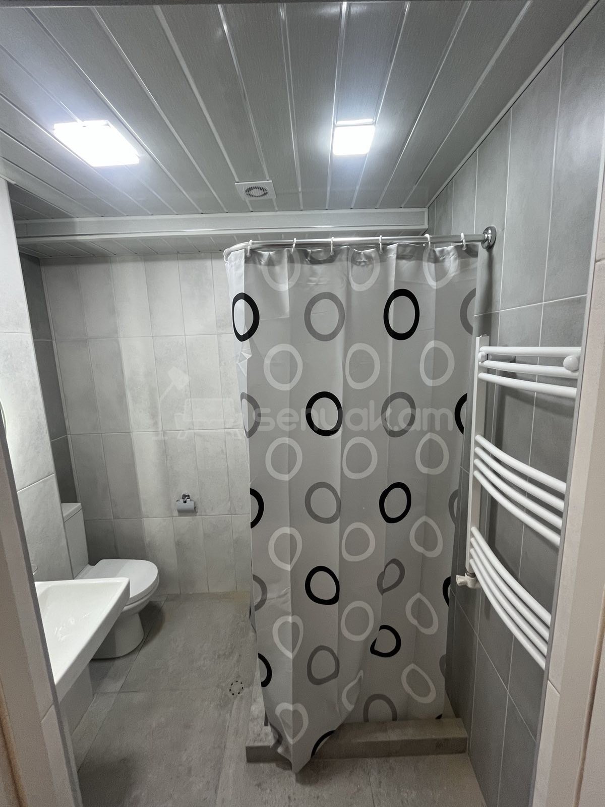 2 Սենյականոց Բնակարան, 42քմ, 2/9 հարկ, Զրոյական Վիճակում