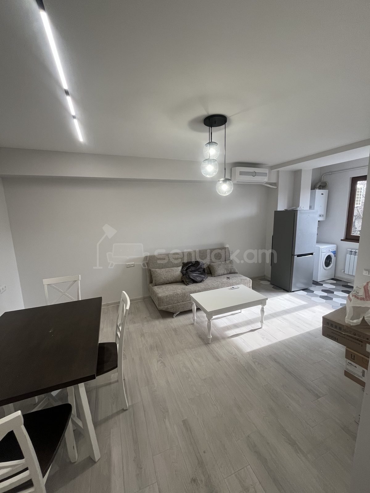 2 Սենյականոց Բնակարան, 42քմ, 2/9 հարկ, Զրոյական Վիճակում