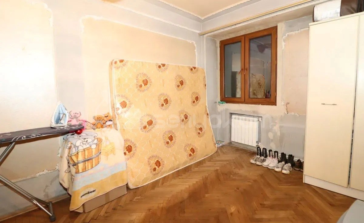 4 Սենյականոց Բնակարան, 83քմ, 5/9 հարկ, Պետական Վիճակում