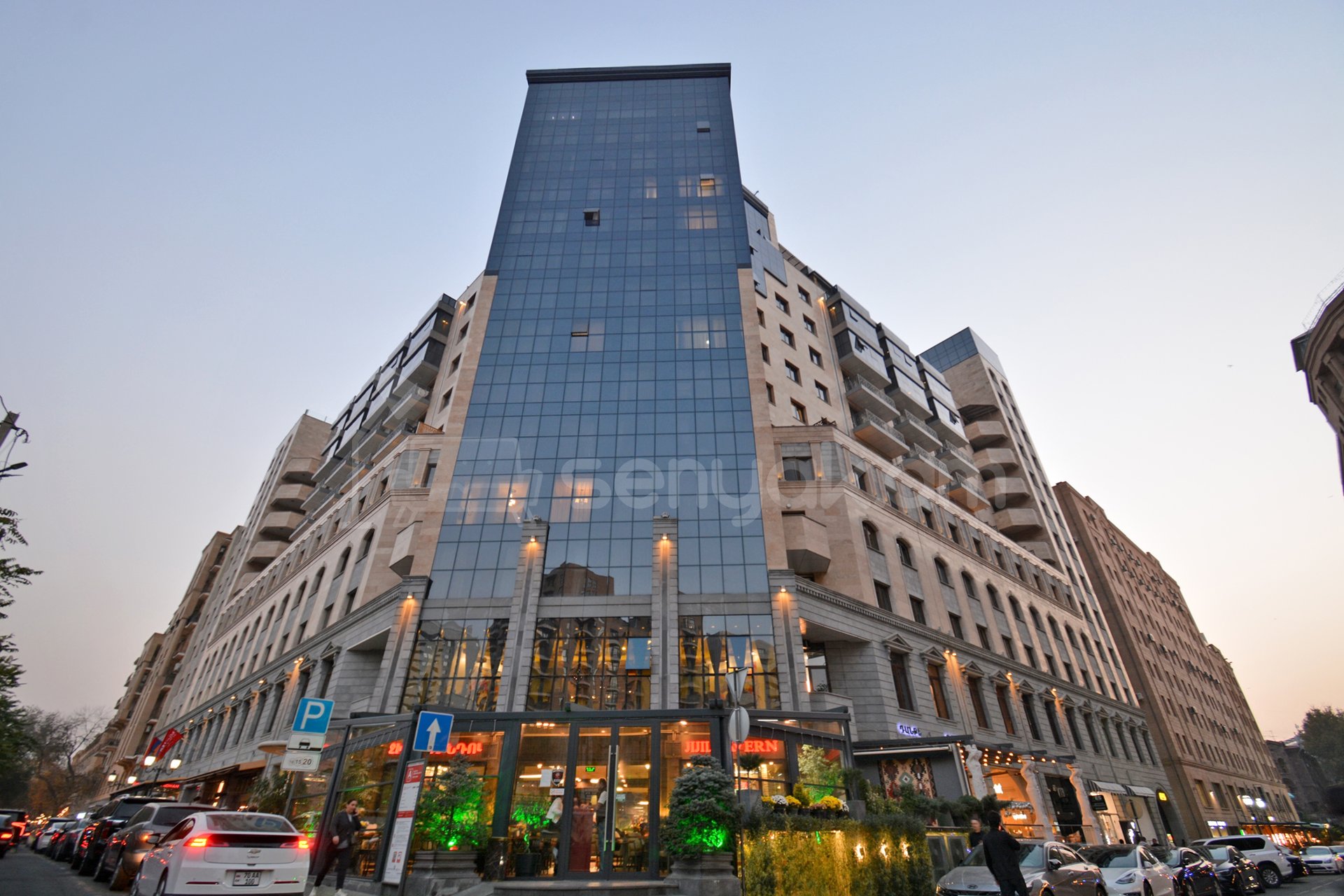 2 Սենյականոց Բնակարան Նորակառույցում, 60քմ, 8/15 հարկ, Կապիտալ Վերանորոգված