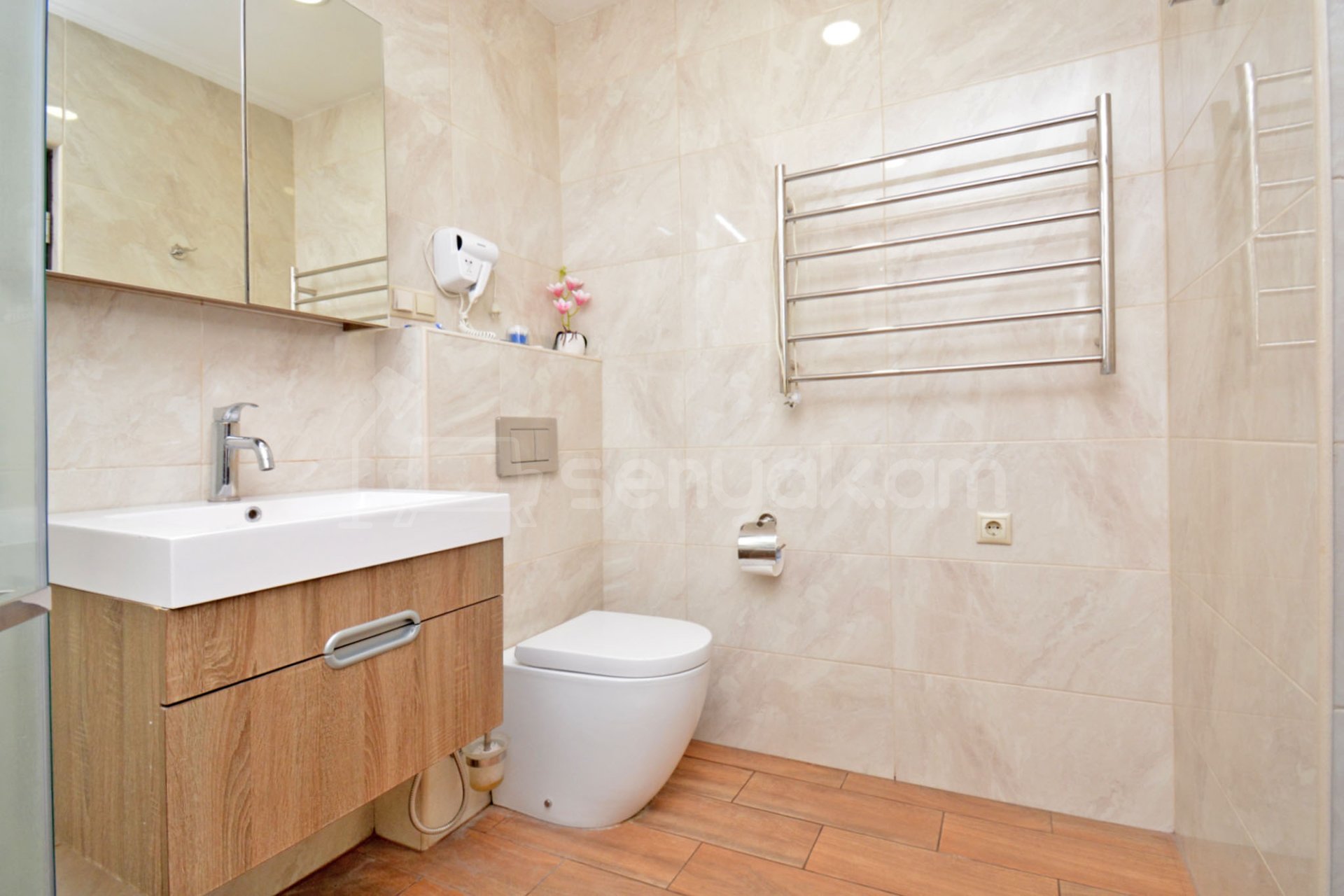 2 Սենյականոց Բնակարան Նորակառույցում, 60քմ, 8/15 հարկ, Կապիտալ Վերանորոգված