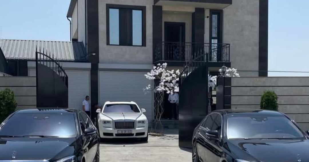 5 Սենյականոց Շքեղ Առանձնատուն, 300քմ, Լողավազանով