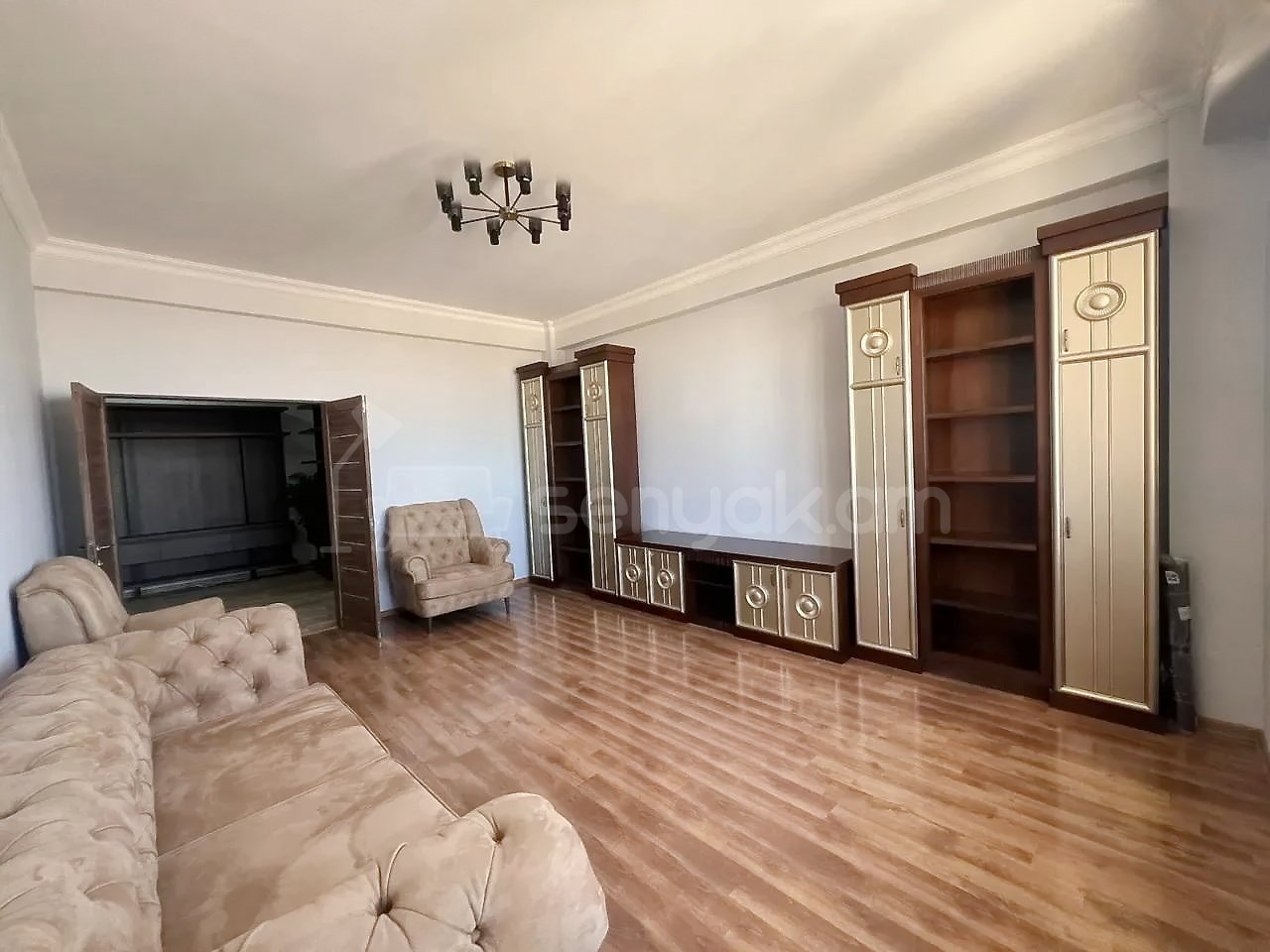 4 Սենյականոց Բնակարան Նորակառույցում, 120քմ, 13/13 հարկ, Կապիտալ Վերանորոգված