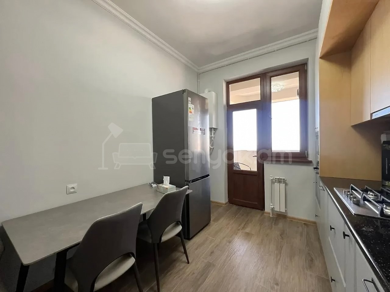 4 Սենյականոց Բնակարան Նորակառույցում, 120քմ, 13/13 հարկ, Կապիտալ Վերանորոգված