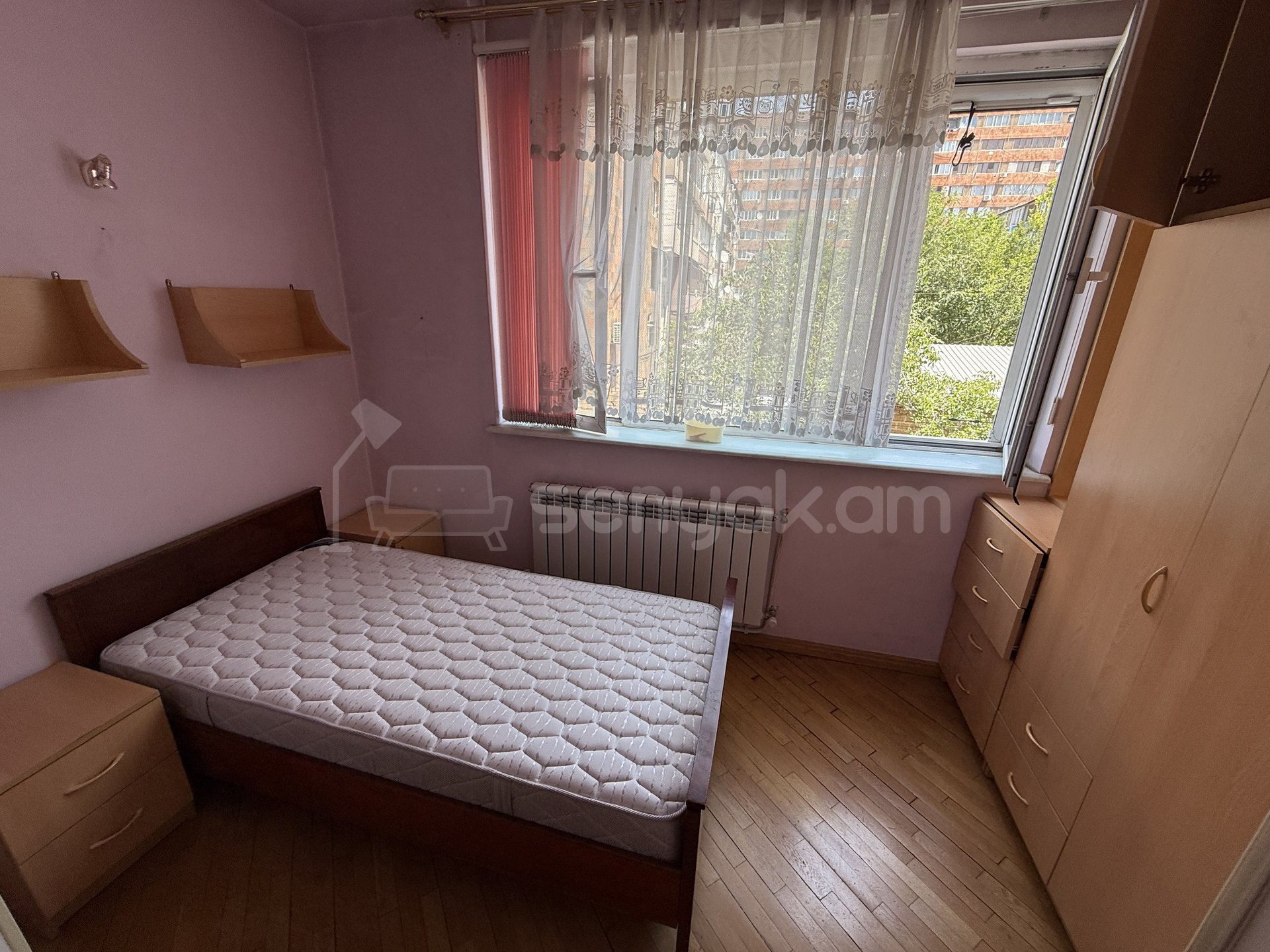 2 Սենյականոց Բնակարան Քարե Շենքում, 49քմ, 3/5 հարկ, Կապիտալ Վերանորոգված