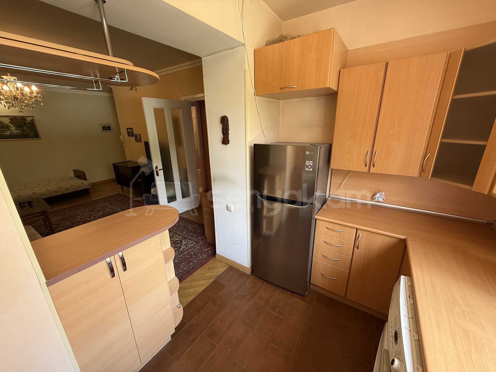 2 Սենյականոց Բնակարան Քարե Շենքում, 49քմ, 3/5 հարկ, Կապիտալ Վերանորոգված