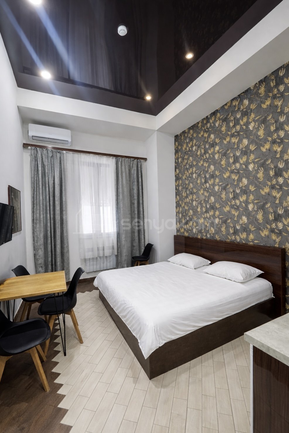 1 Սենյականոց Բնակարան Նորակառույցում, 18քմ, 1/3 հարկ, Դիզայներական Վերանորոգված