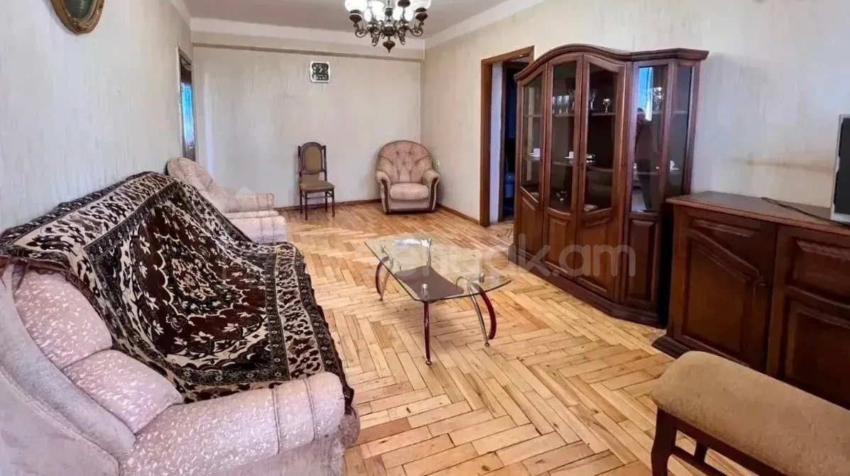 3 Սենյականոց Բնակարան, 88քմ, 4/12 հարկ, Նորմալ Վիճակում