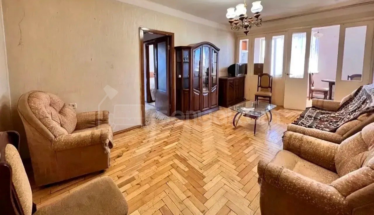 3 Սենյականոց Բնակարան, 88քմ, 4/12 հարկ, Նորմալ Վիճակում