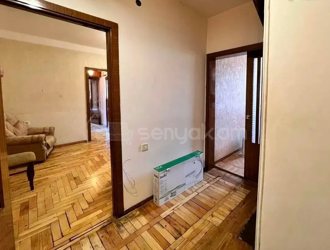 3 Սենյականոց Բնակարան, 88քմ, 4/12 հարկ, Նորմալ Վիճակում