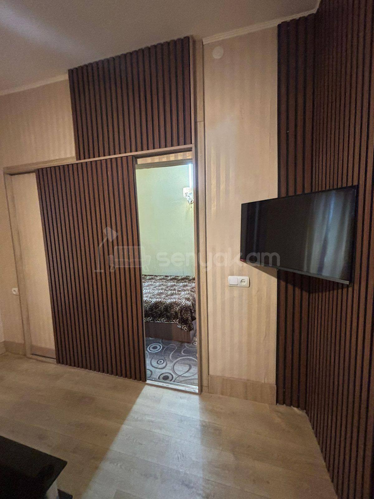 2 Սենյականոց Բնակարան Քարե Շենքում, 38քմ, 1/1 հարկ, Նորմալ Վիճակում, Կահավորված