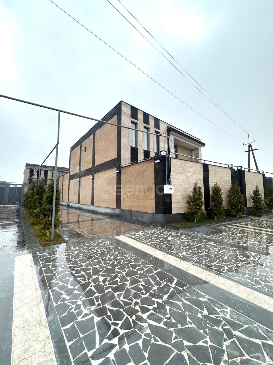 5 Սենյականոց Սեփական Տուն, 300քմ, Կապիտալ Վերանորոգված