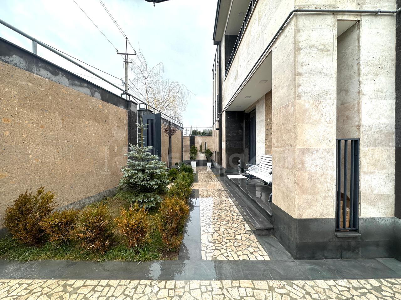 5 Սենյականոց Սեփական Տուն, 300քմ, Կապիտալ Վերանորոգված