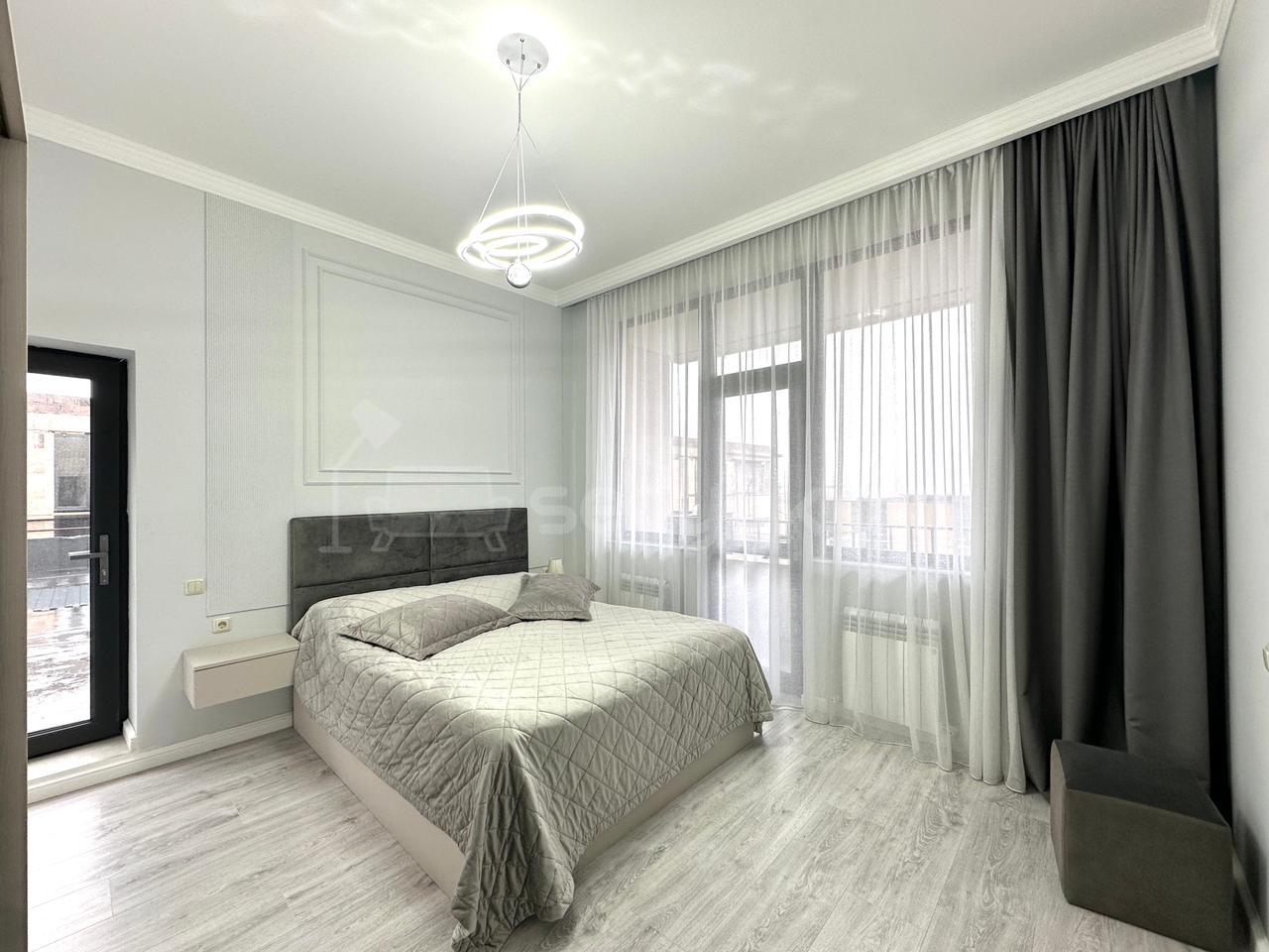 5 Սենյականոց Սեփական Տուն, 300քմ, Կապիտալ Վերանորոգված