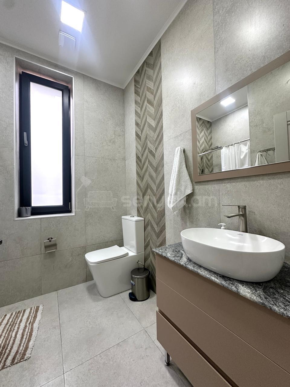 5 Սենյականոց Սեփական Տուն, 300քմ, Կապիտալ Վերանորոգված