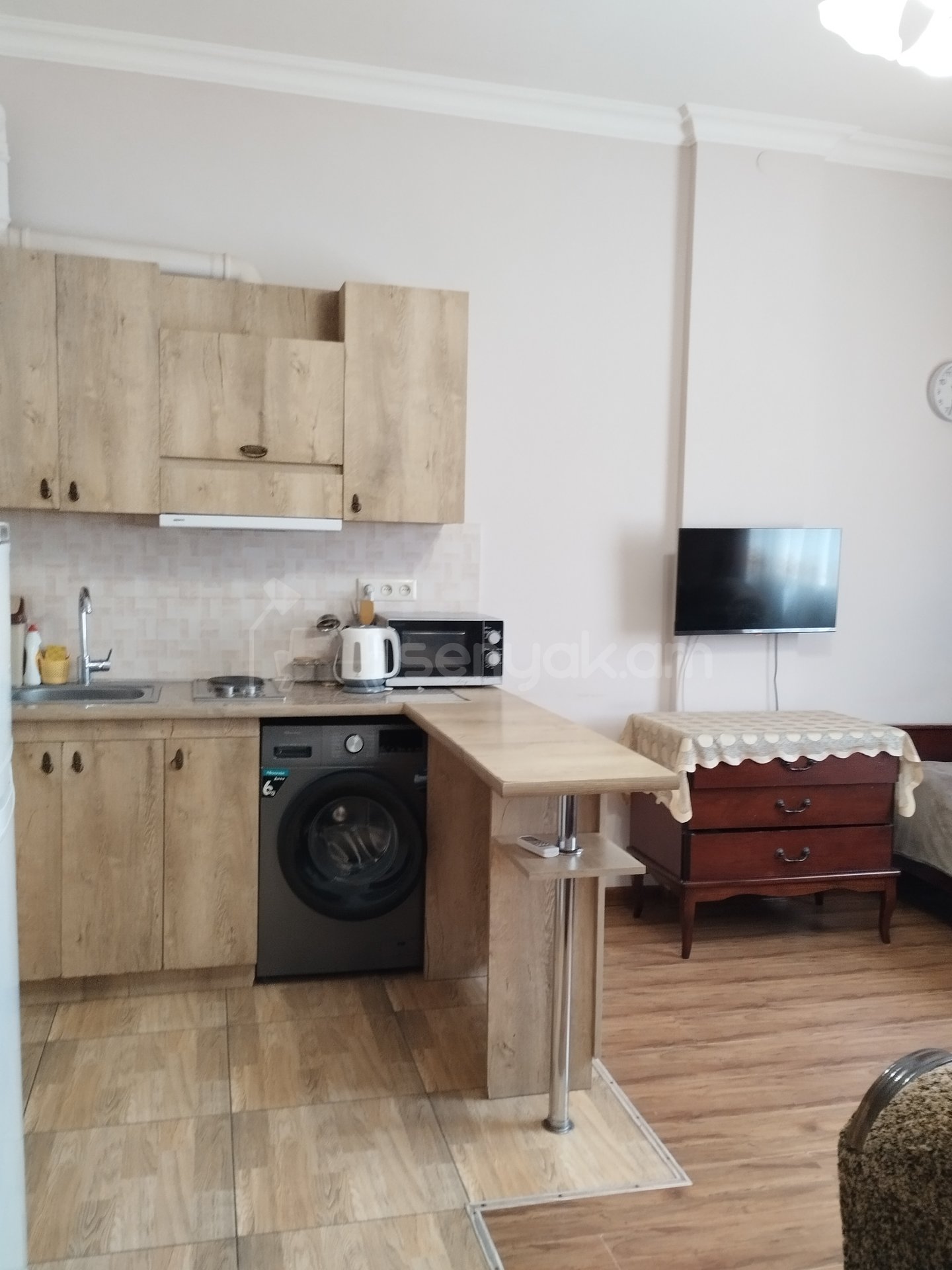 2 Սենյականոց Բնակարան Նորակառույցում, 40քմ, 1/3 հարկ, Կապիտալ Վերանորոգված