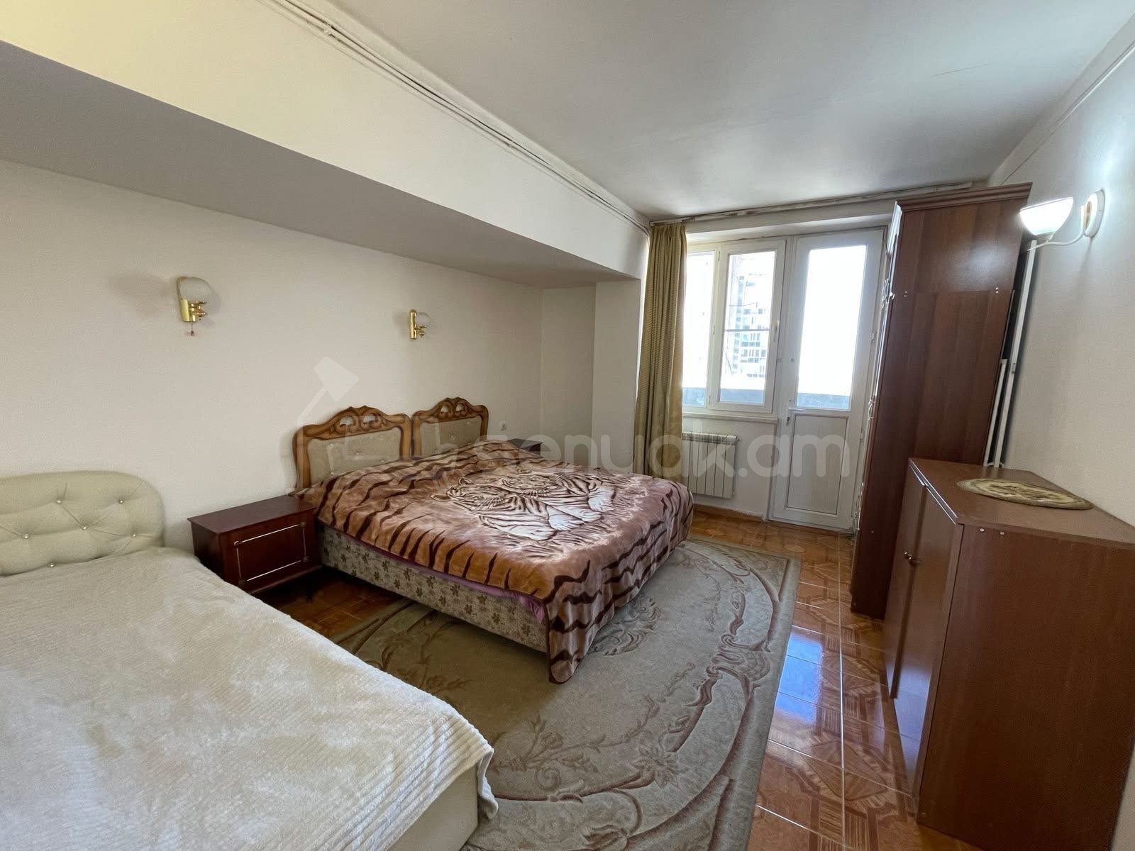 3 Սենյականոց Բնակարան, 80քմ, 6/9 հարկ, Նորմալ Վիճակում