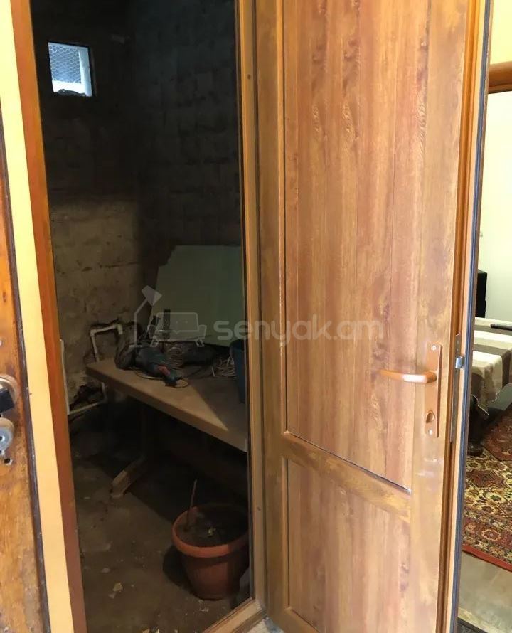 5 Սենյականոց Սեփական Տուն, 200քմ, Կապիտալ Վերանորոգված