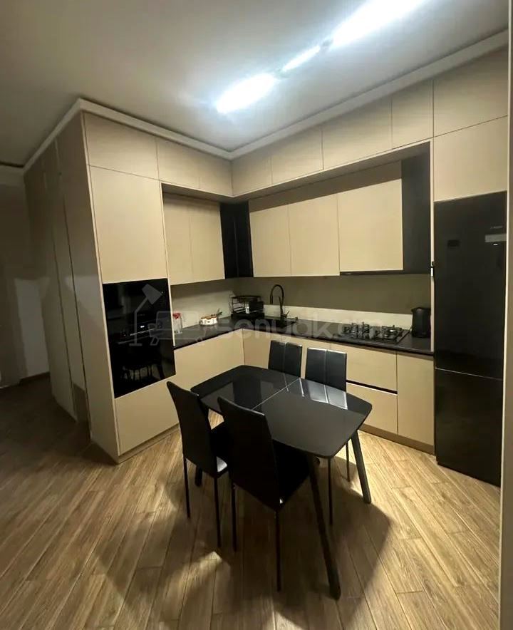 8 Սենյականոց Սեփական Տուն, 250քմ, Դիզայներական Վերանորոգված, Ավտոտնակով