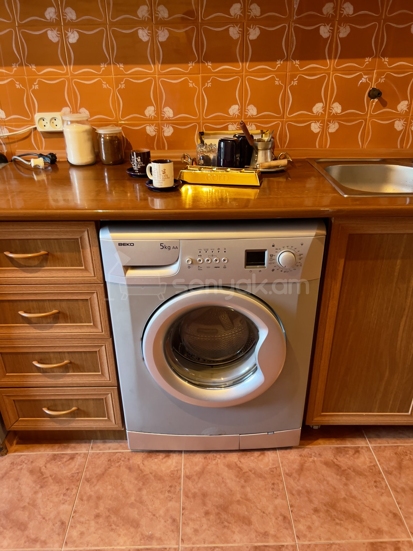 2 Սենյականոց Բնակարան, 70քմ, 5/16 հարկ, Նորմալ Վիճակում, Կահավորված, Արևկող