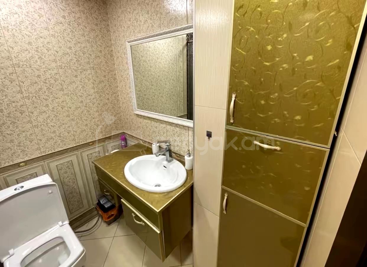 1 Սենյականոց Բնակարան Քարե Շենքում, 47քմ, 1/5 հարկ, Դիզայներական Վերանորոգված, Կահավորված