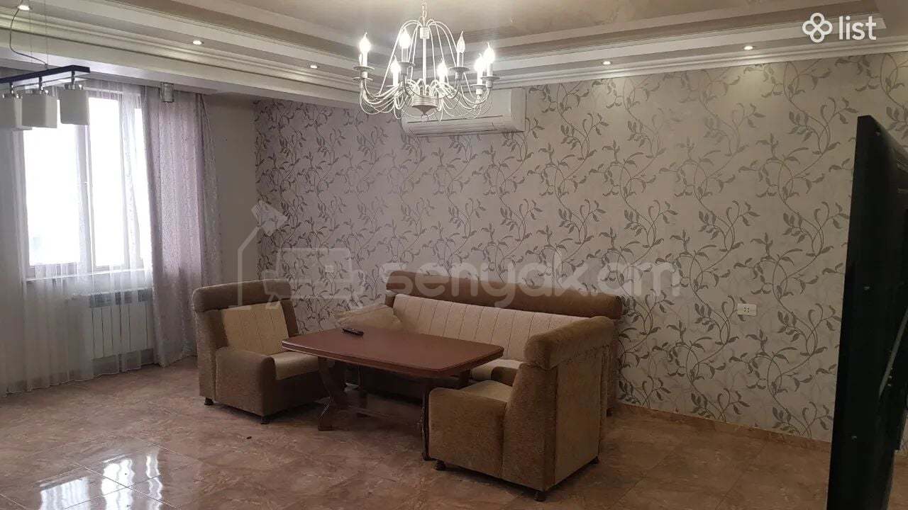 2 Սենյականոց Բնակարան Քարե Շենքում, 50քմ, 4/5 հարկ, Կապիտալ Վերանորոգված