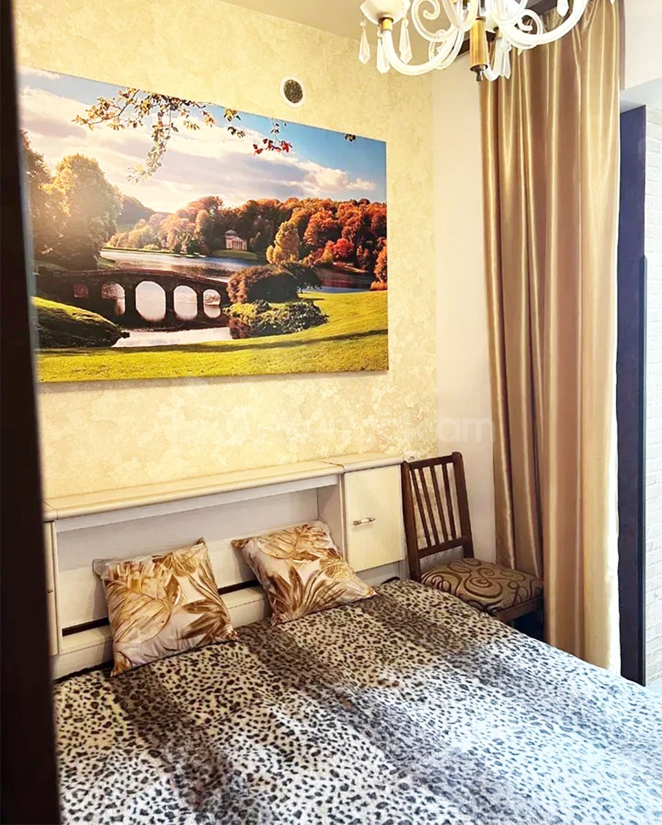 1 Սենյականոց Բնակարան Քարե Շենքում, 44քմ, 4/5 հարկ, Կապիտալ Վերանորոգված