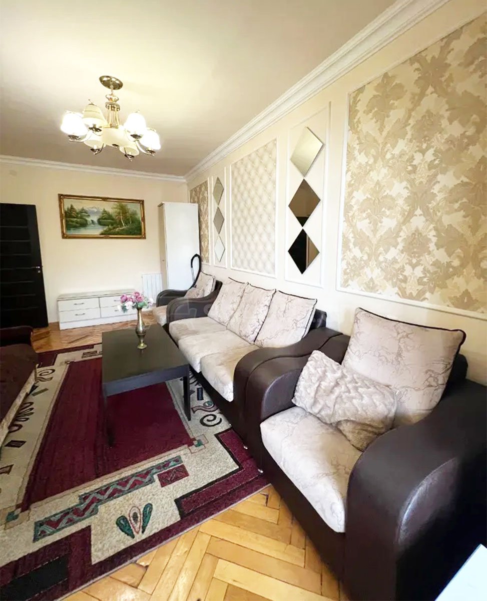 1 Սենյականոց Բնակարան Քարե Շենքում, 44քմ, 4/5 հարկ, Կապիտալ Վերանորոգված