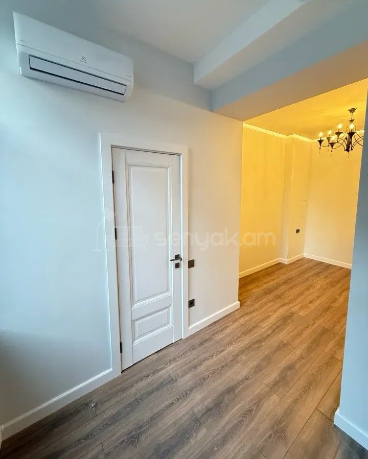 3 Սենյականոց Բնակարան Քարե Շենքում, 80քմ, 3/5 հարկ, Կապիտալ Վերանորոգված