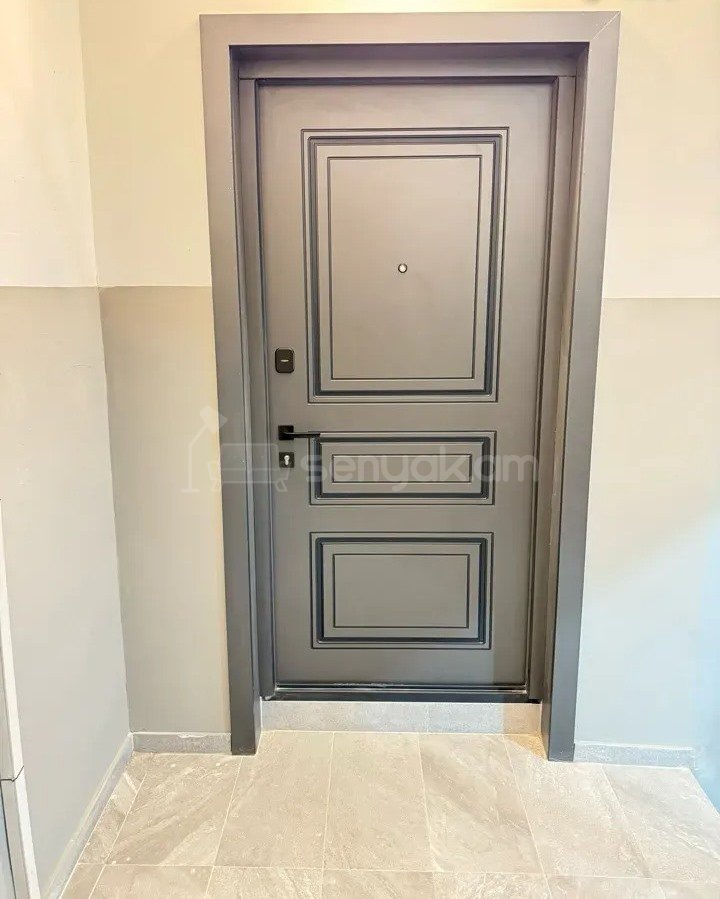 3 Սենյականոց Բնակարան Քարե Շենքում, 80քմ, 3/5 հարկ, Կապիտալ Վերանորոգված
