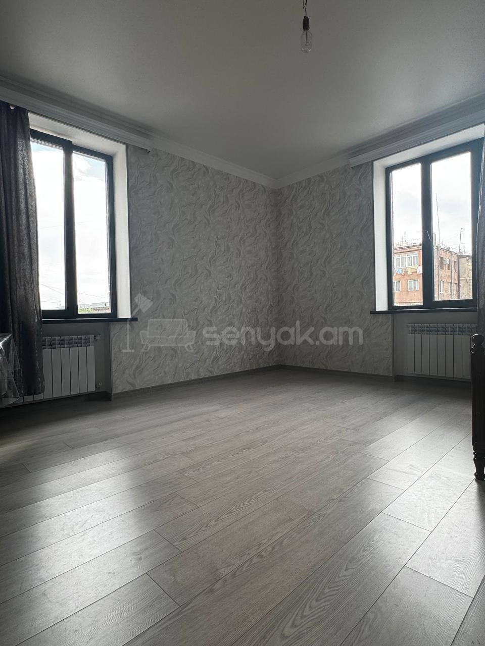 1 Սենյականոց Բնակարան Քարե Շենքում, 39քմ, 2/5 հարկ, Դիզայներական Վերանորոգված