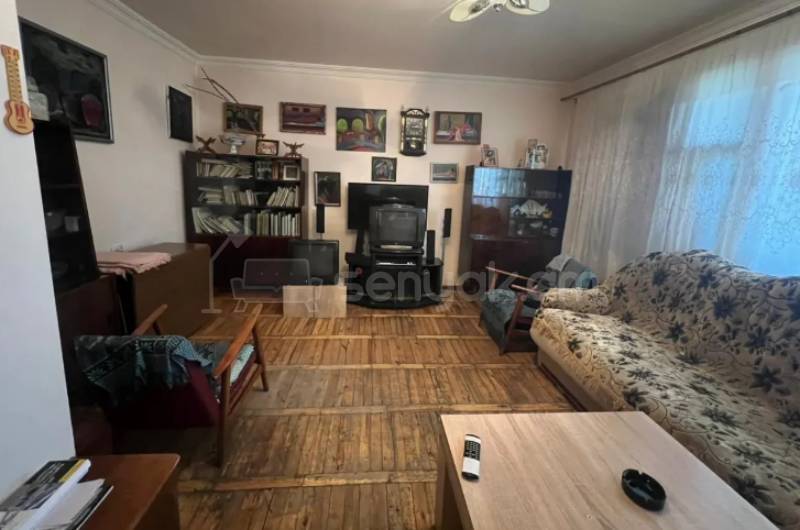 3 Սենյականոց Բնակարան, 98քմ, 8/14 հարկ, Պետական Վիճակում
