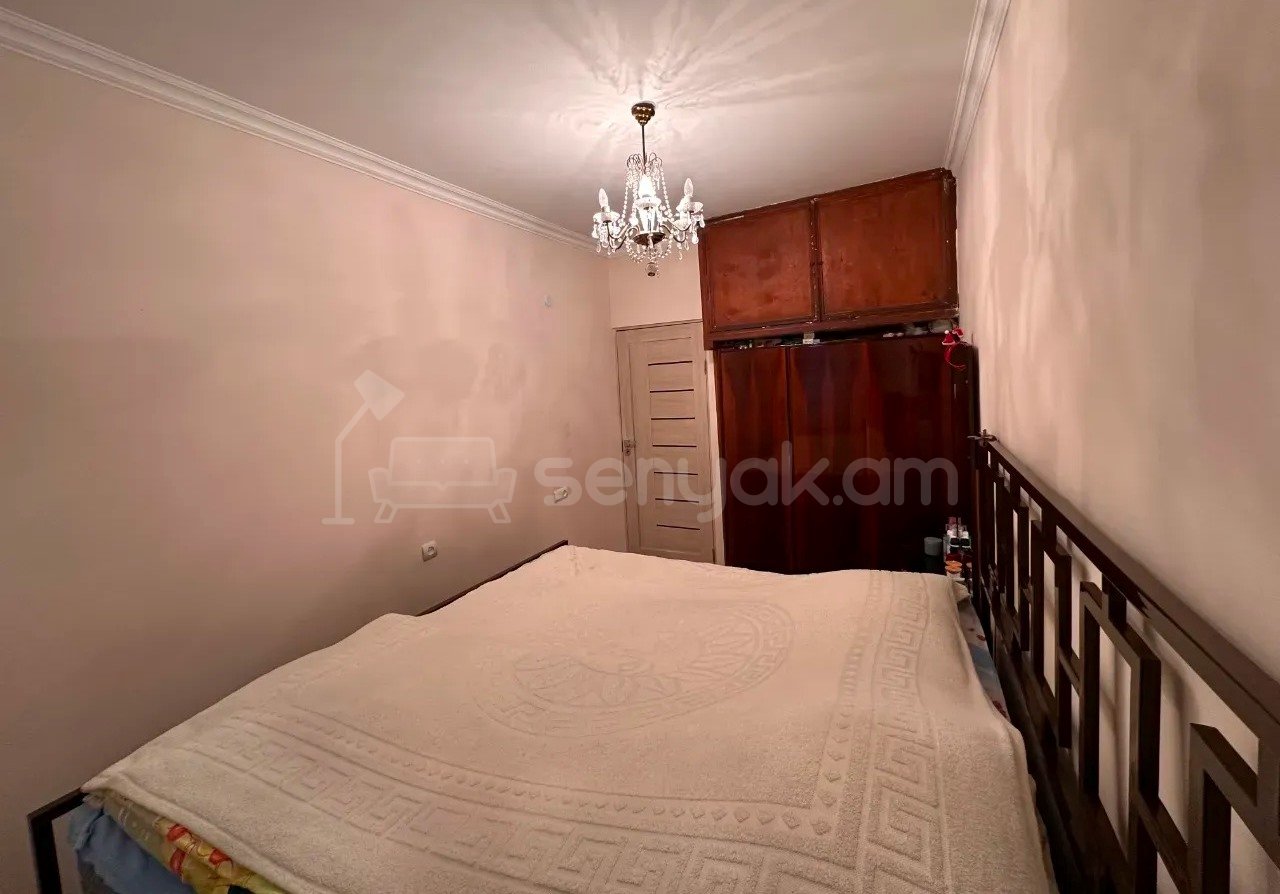2 Սենյականոց Բնակարան Քարե Շենքում, 68քմ, 2/5 հարկ, Նորմալ Վիճակում