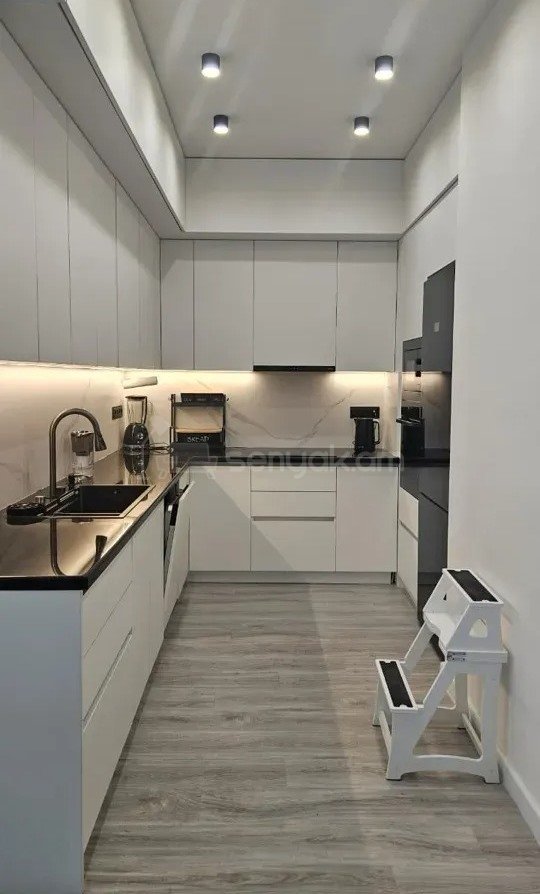 4 Սենյականոց Բնակարան Նորակառույցում, 94քմ, 3/16 հարկ, Դիզայներական Վերանորոգված