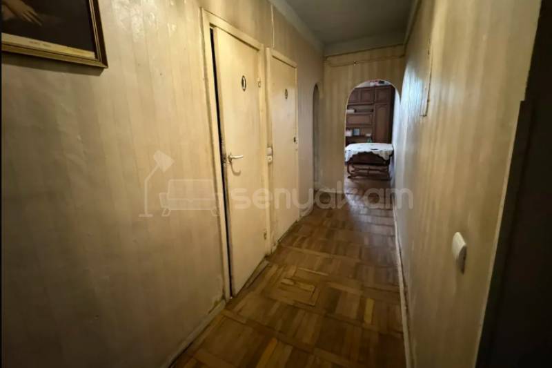 2 Սենյականոց Բնակարան Քարե Շենքում, 55քմ, 4/5 հարկ, Պետական Վիճակում