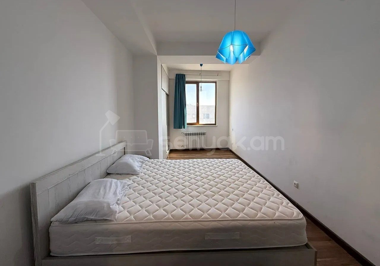 4 Սենյականոց Բնակարան Նորակառույցում, 210քմ, 12/12 հարկ, Կապիտալ Վերանորոգված